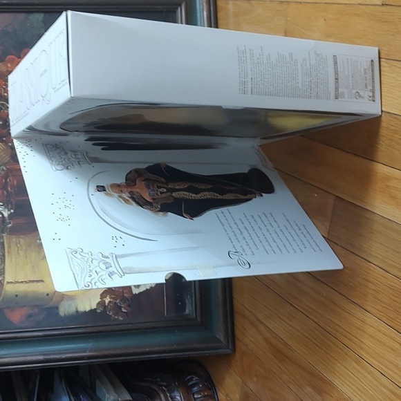 Midnight Gala Barbie/1995 - Picture 7 of 13